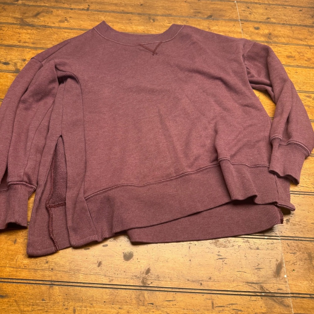 Aerie crewneck Sweatshirt Burgundy Split Side Crew Neck‎ Long Sleeve Women XS